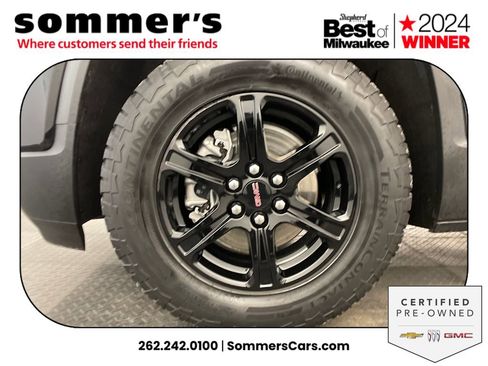 Used 2021 GMC Acadia AT4 w/ Technology Package image 26