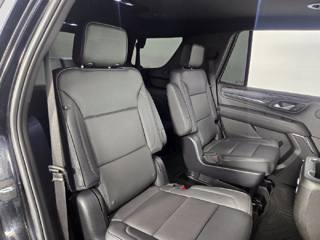 Used 2024 GMC Yukon Denali w/ Advanced Technology Package AWD/4WD image 18