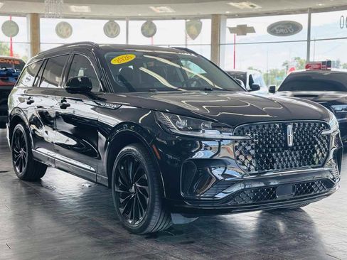 Used 2026 Lincoln Aviator Reserve AWD/4WD image 4