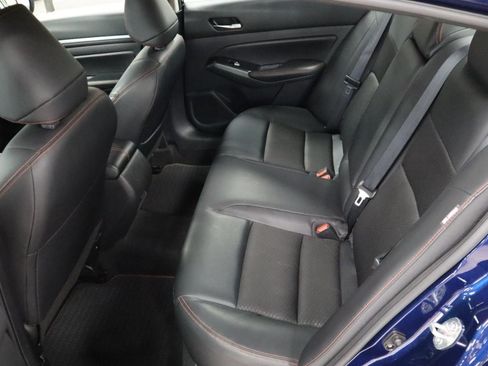 Used 2024 Nissan Altima 2.5 SR FWD image 18