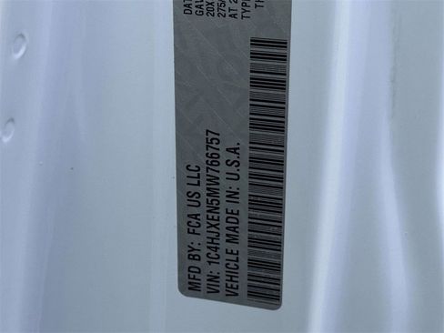 Used 2021 Jeep Wrangler Unlimited Sahara image 28