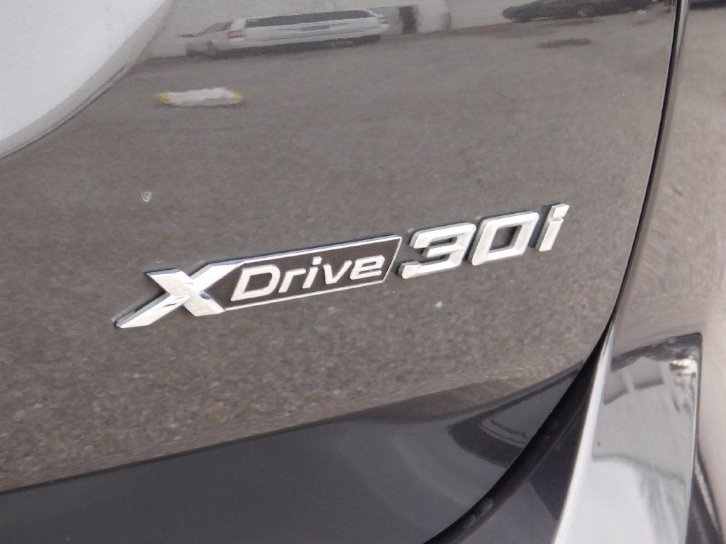 Used 2022 BMW X3 xDrive30i w/ M Sport Package 2 AWD/4WD image 6