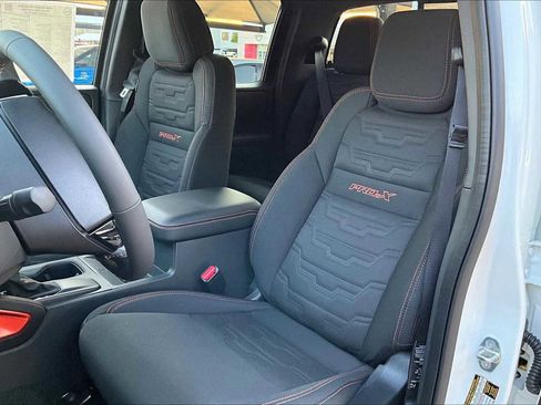 New 2026 Nissan Frontier Pro-X w/ Pro-X Convenience Package image 9