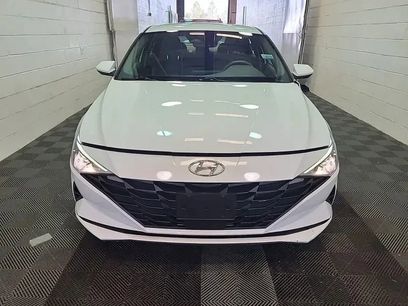 Used 2021 Hyundai Elantra SEL w/ Convenience Package