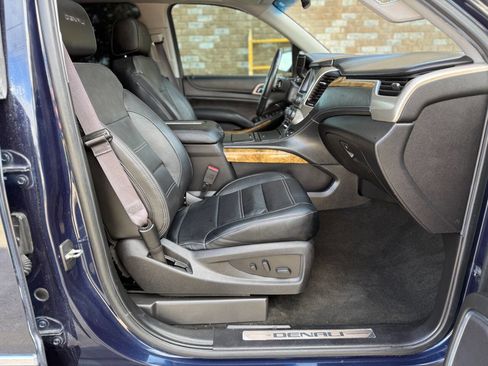 Used 2017 GMC Yukon XL Denali w/ Open Road Package image 29