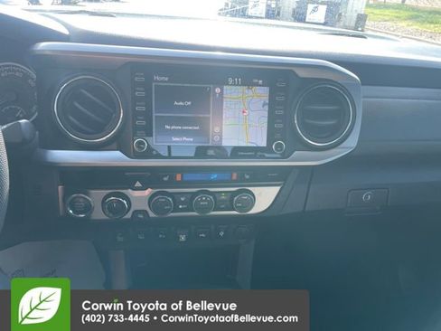 Used 2022 Toyota Tacoma Limited AWD/4WD image 11