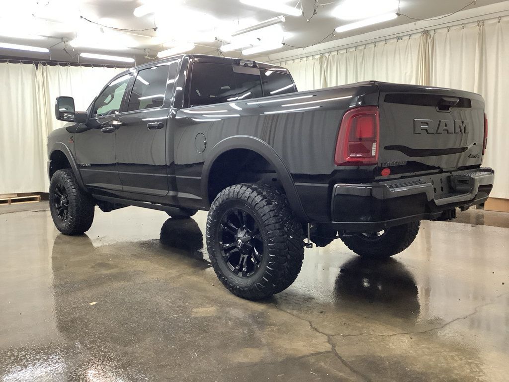 New 2025 RAM 2500 Laramie AWD/4WD image 7