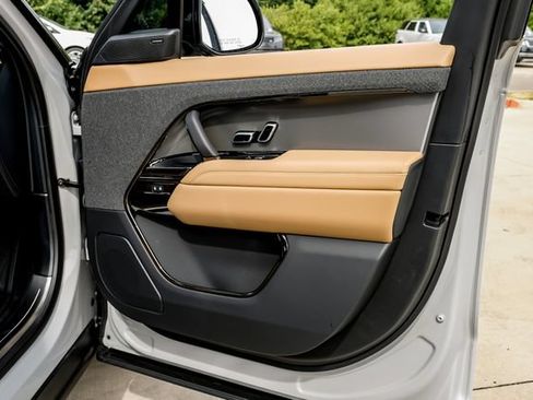 New 2026 Land Rover Range Rover Sport SE AWD/4WD image 58