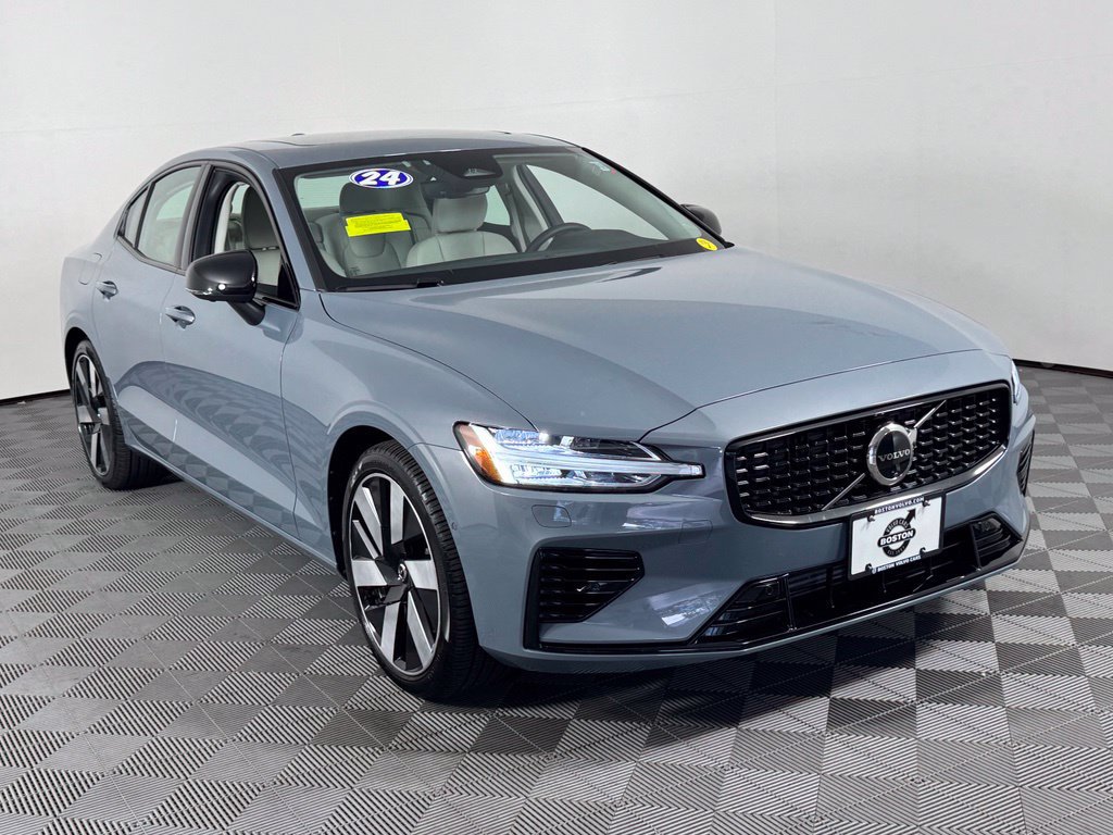 Certified 2024 Volvo S60 T8 Plus AWD/4WD image 3