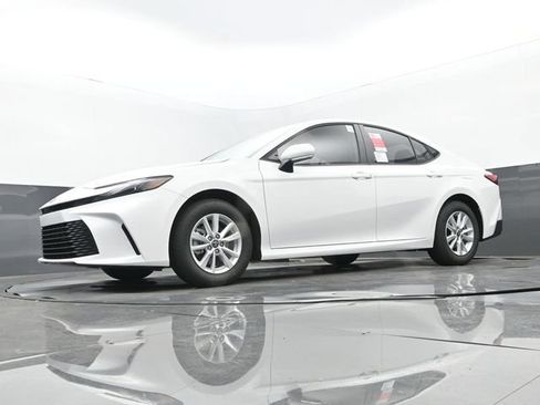 New 2026 Toyota Camry LE FWD image 25