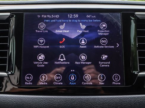 Used 2019 Chrysler Pacifica Touring-L w/ Advanced Safetytec Group FWD image 9