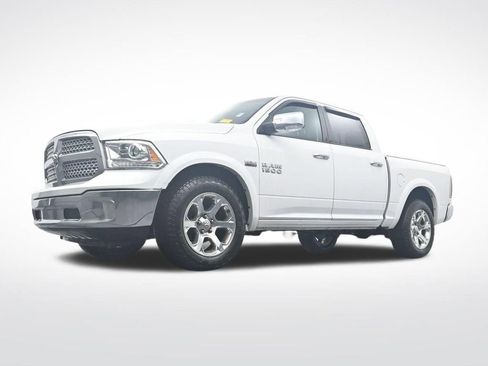 Used 2018 RAM 1500 Laramie image 29