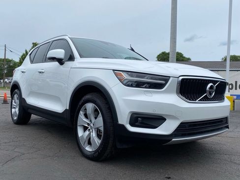 Used 2022 Volvo XC40 T5 Momentum AWD/4WD image 32