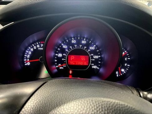 Used 2018 Kia Soul FWD image 12