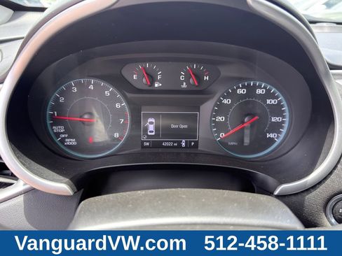 Used 2025 Chevrolet Malibu LT FWD image 24