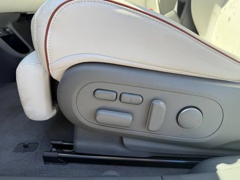 Certified 2023 Hyundai Ioniq 5 Limited AWD/4WD image 6