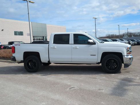 Used 2017 Chevrolet Silverado 1500 LT w/ Texas Edition image 9