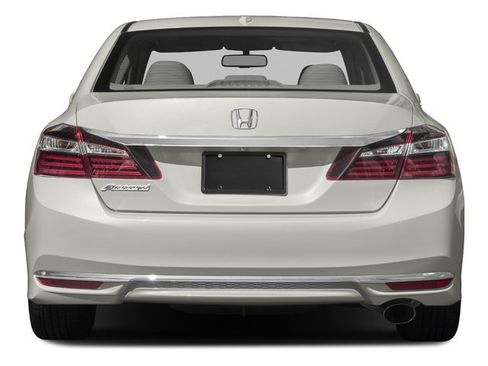 Used 2017 Honda Accord EX-L image 5