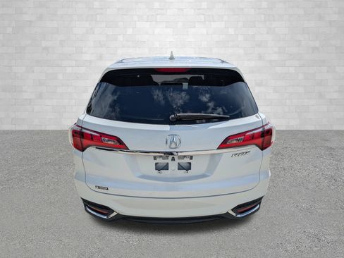 Used 2017 Acura RDX w/ AcuraWatch Plus Package FWD image 3