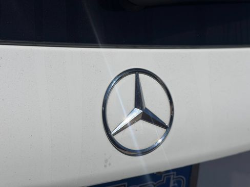 Used 2022 Mercedes-Benz GLB 250 image 9
