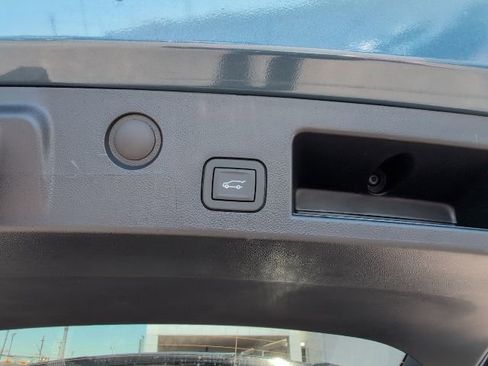 New 2026 Chevrolet Equinox RS w/ Convenience Package III FWD image 11