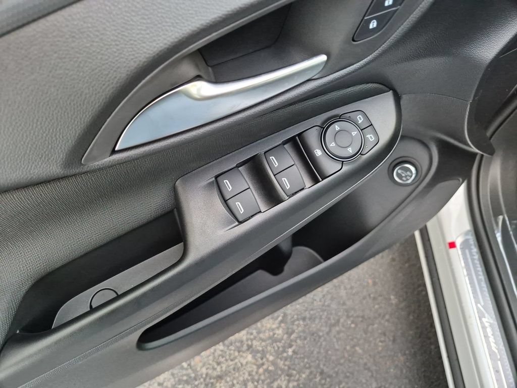 New 2026 Buick Envista Preferred FWD image 16
