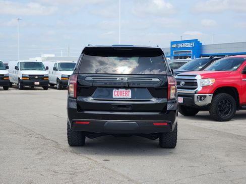 Used 2021 Chevrolet Suburban Z71 w/ Luxury Package AWD/4WD image 6