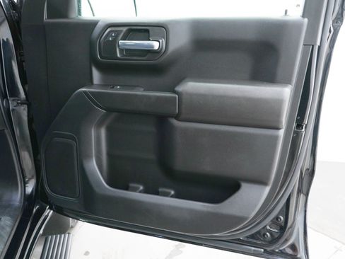 Used 2021 Chevrolet Silverado 1500 Custom w/ LPO, Dark Essentials Package AWD/4WD image 9