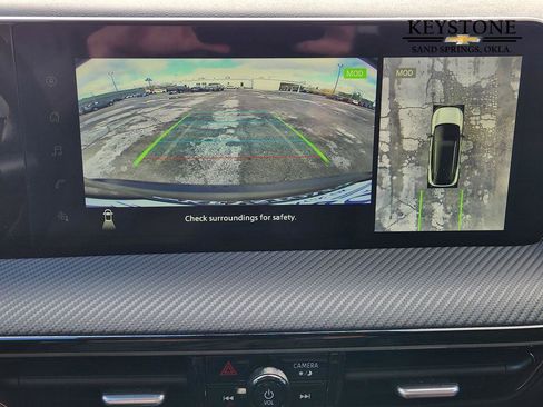 Used 2025 Nissan Kicks SR image 19