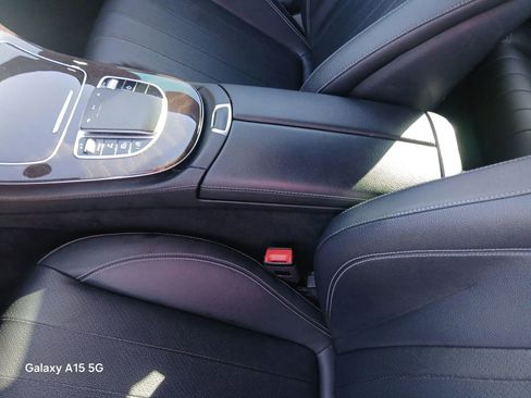 Used 2021 Mercedes-Benz E 350 Sedan w/ Premium Package image 5