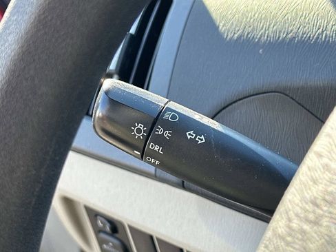 Used 2015 Toyota Prius Four image 17