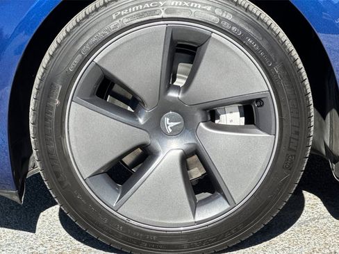 Used 2023 Tesla Model 3 Standard Range image 25