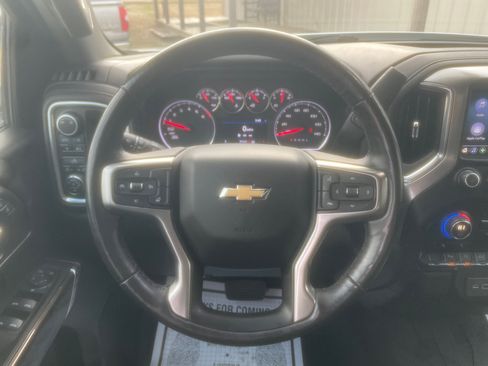 Used 2019 Chevrolet Silverado 1500 LT w/ Convenience Package image 18