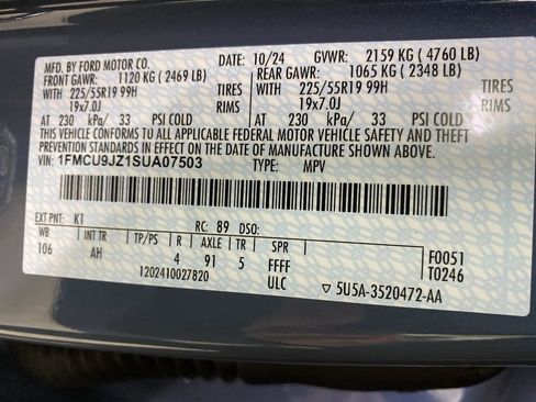 Used 2025 Ford Escape Platinum w/ Premium Technology Package image 48