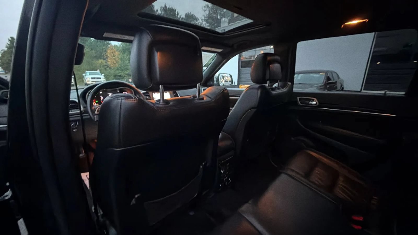 Used 2014 Jeep Grand Cherokee Limited AWD/4WD image 40