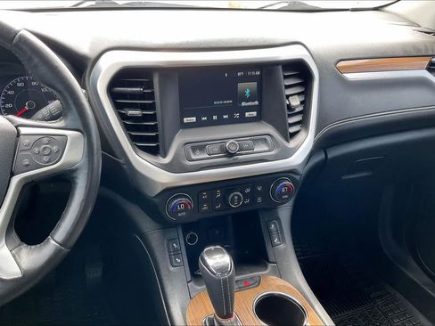 Used 2018 GMC Acadia SLE FWD image 14