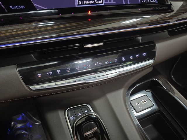 Used 2021 Cadillac Escalade Sport w/ Driver Assist Tech Package AWD/4WD image 24