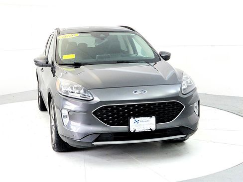 Used 2020 Ford Escape Titanium image 8