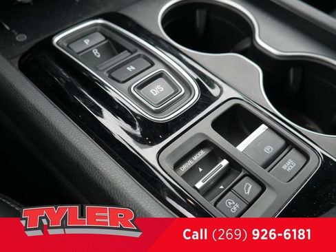 Used 2024 Honda Pilot Touring image 32