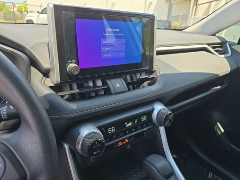 Used 2024 Toyota RAV4 LE AWD/4WD image 19