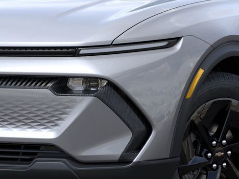 New 2026 Chevrolet Equinox EV LT image 34