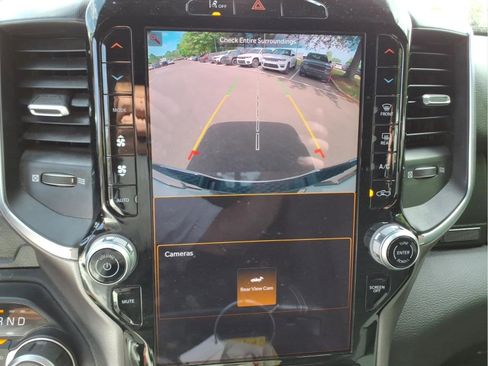 Used 2025 RAM 1500 Big Horn AWD/4WD image 29