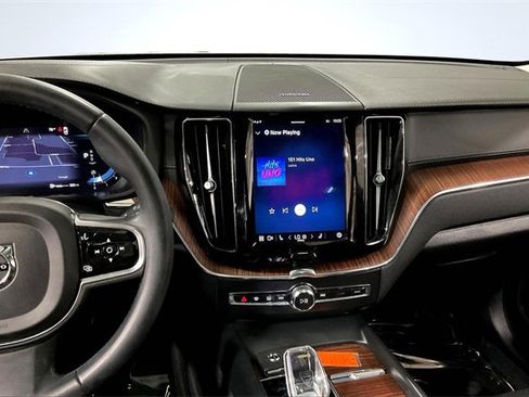 Certified 2023 Volvo XC60 B6 Ultimate image 6