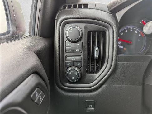 Used 2021 Chevrolet Silverado 1500 Custom image 15