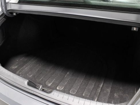 Used 2024 Hyundai Elantra SEL FWD image 14