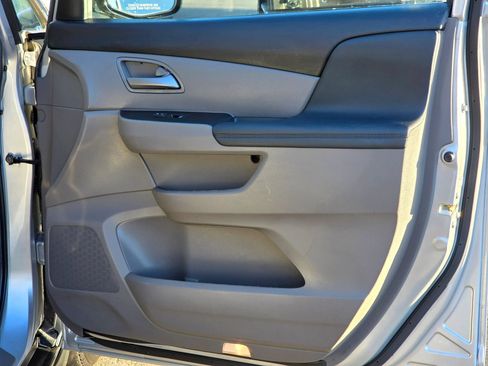 Used 2012 Honda Odyssey EX-L image 27
