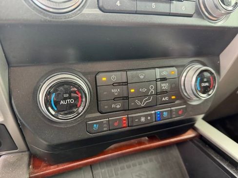 Used 2020 Ford F350 King Ranch w/ King Ranch Ultimate Package AWD/4WD image 38