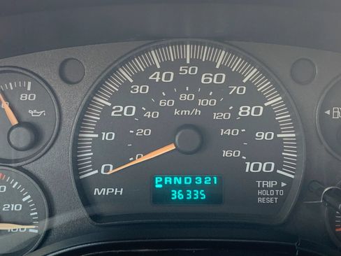 Used 2007 Chevrolet Express 1500 RWD image 12