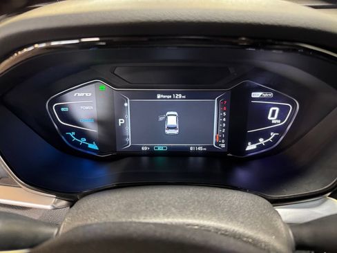 Used 2022 Kia Niro Touring Special Edition FWD image 16