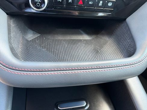 Used 2025 Ford Explorer Active w/ Active Comfort Package image 22